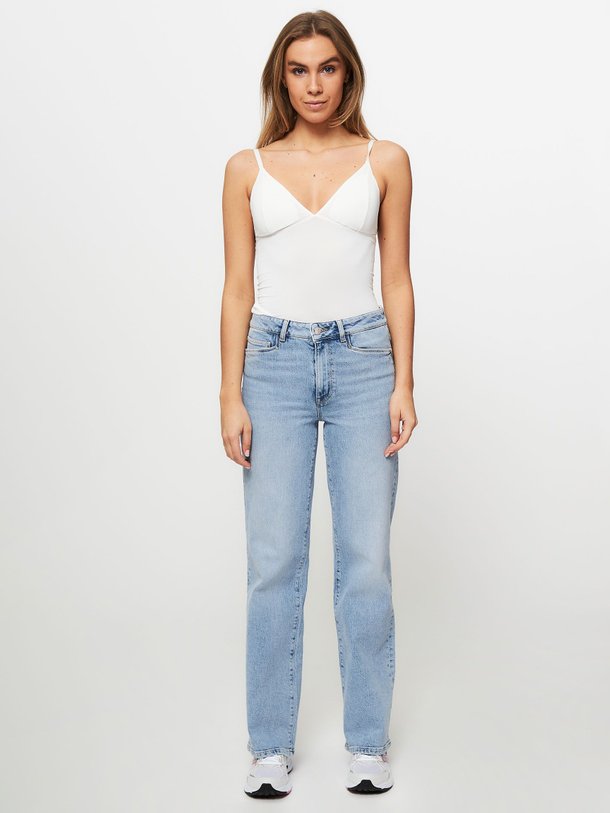 Ontdek de Bella high waist wide leg stretch jeans van Dante 6 in de kleur lichtblauw bij Orangebag. Op werkdagen voor 21:45 besteld, morgen in huis.