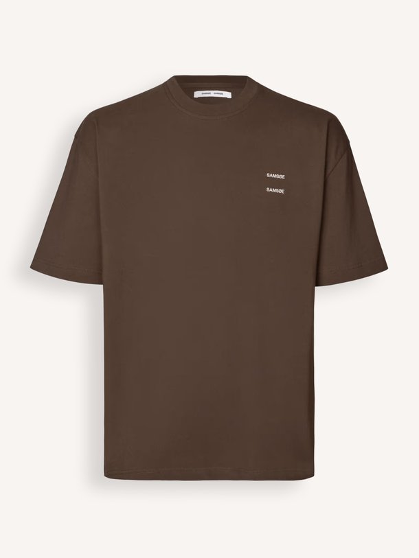 Ontdek de JOEL T-SHIRT 11415 van Samsoe Samsoe bij Orangebag. Op werkdagen voor 21:45 besteld, morgen in huis.