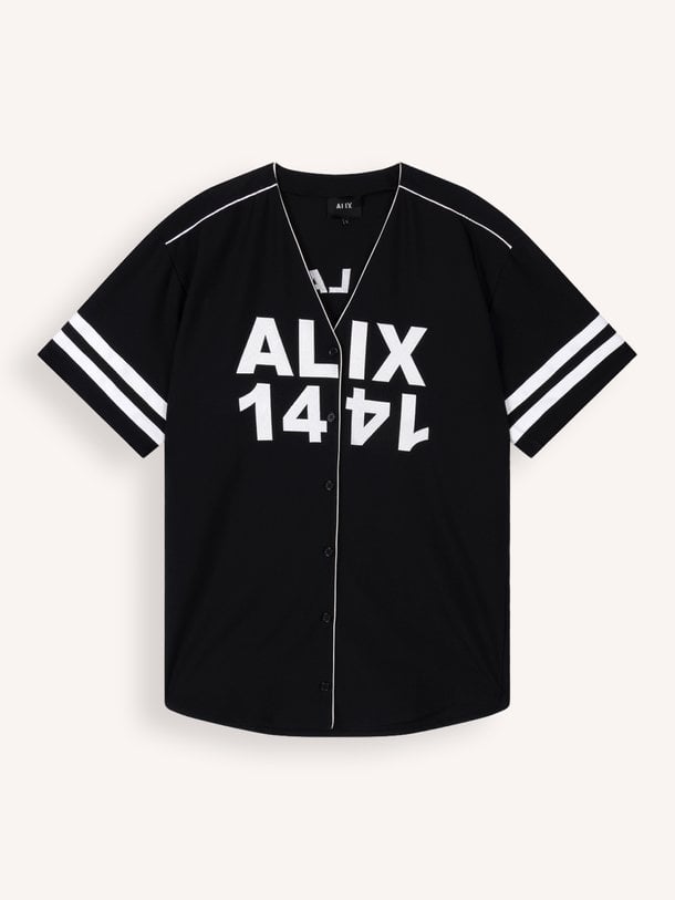 Ontdek de ladies woven baseball shirt dress van Alix The Label bij Orangebag. Op werkdagen voor 21:45 besteld, morgen in huis.