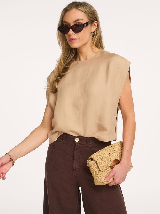 Ontdek de Fig, viscose/linnenmix top van Devotion bij Orangebag. Op werkdagen voor 21:45 besteld, morgen in huis.