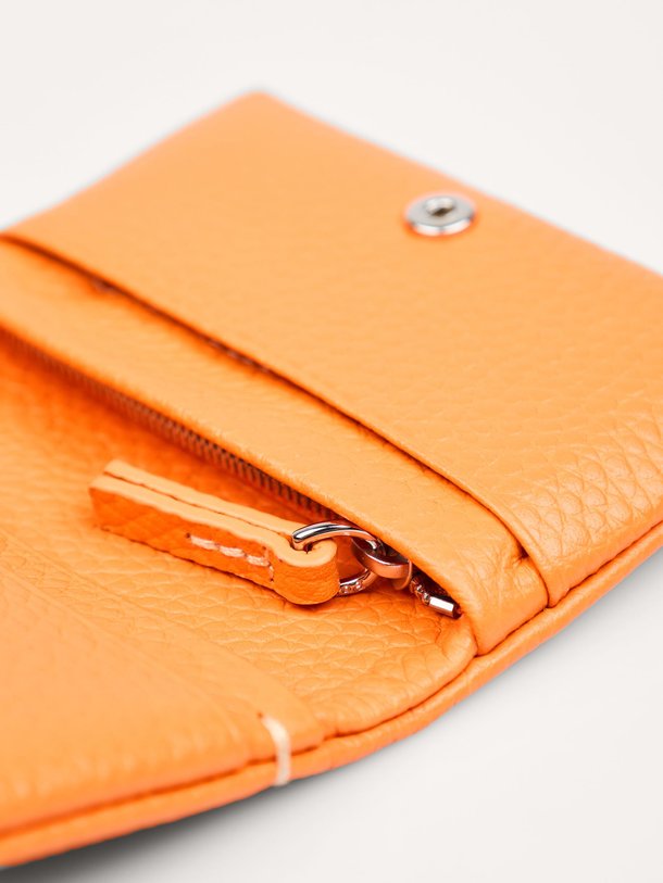 Ontdek de Lederen portemonnee van Ralph Lauren in de kleur Oranje bij Orangebag. Op werkdagen voor 21:45 besteld, morgen in huis.
