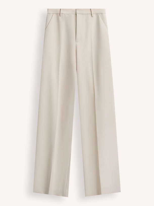 Ontdek de Reign viscosemix pantalon van Iben in de kleur beige bij Orangebag. Op werkdagen voor 21:45 besteld, morgen in huis.