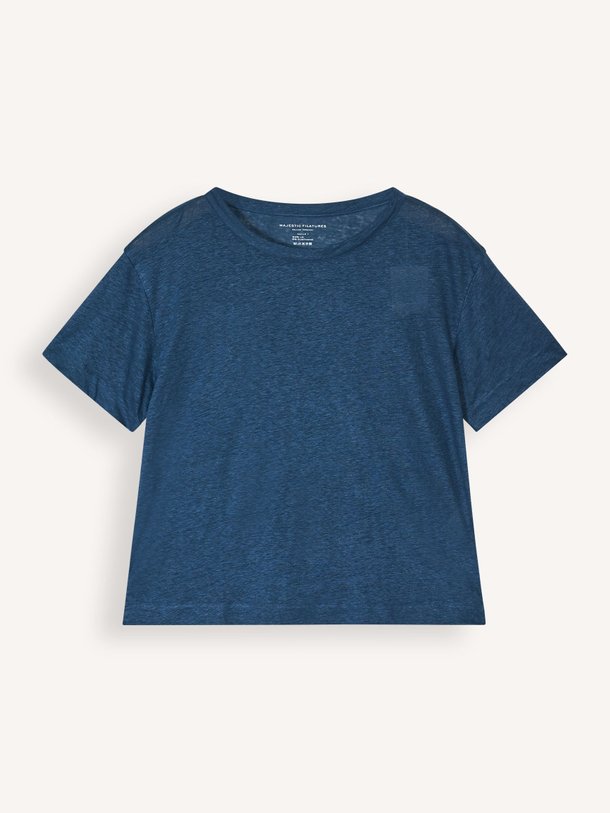 Ontdek de M011 Linnenmix T-shirt van Majestic Filatures in de kleur donkerblauw bij Orangebag. Op werkdagen voor 21:45 besteld, morgen in huis.