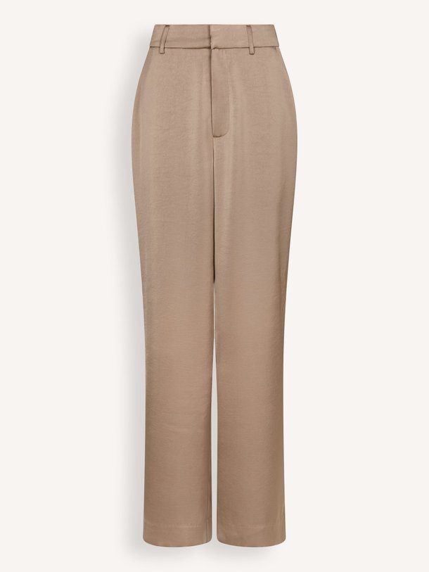 Ontdek de Emmett geweven satijnlook pantalon van Neo Noir in de kleur Taupe bij Orangebag. Op werkdagen voor 21:45 besteld, morgen in huis.