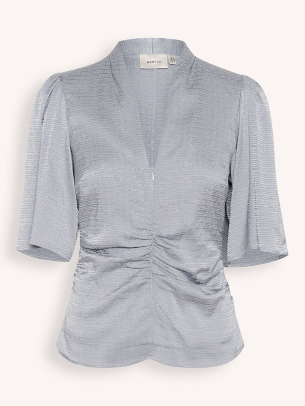 Ontdek de Bianca viscosemix top van Gestuz in de kleur grijsblauw bij Orangebag. Op werkdagen voor 21:45 besteld, morgen in huis.