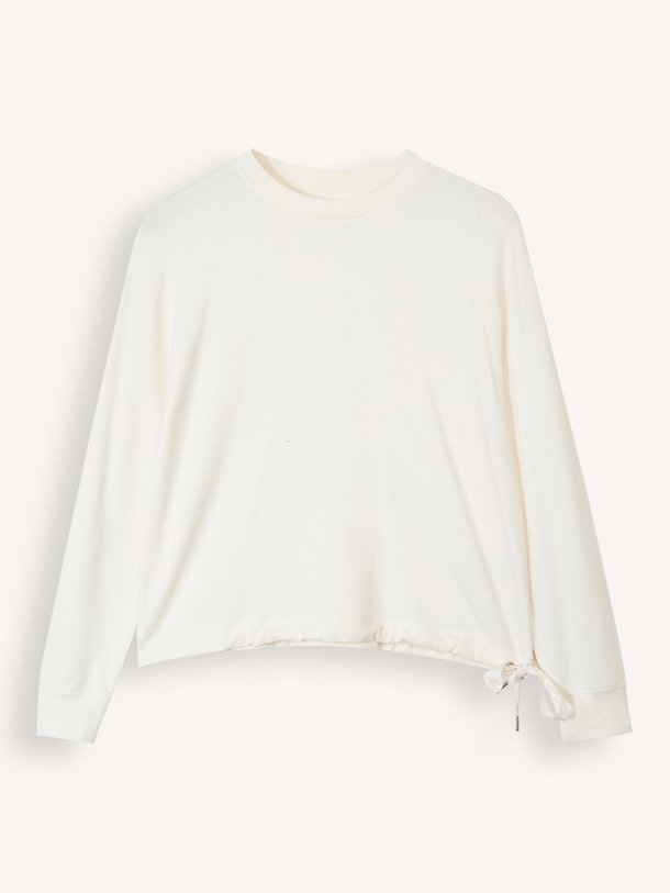 Ontdek de M003 Viscosemix sweater van Majestic Filatures in de kleur Crème bij Orangebag. Op werkdagen voor 21:45 besteld, morgen in huis.