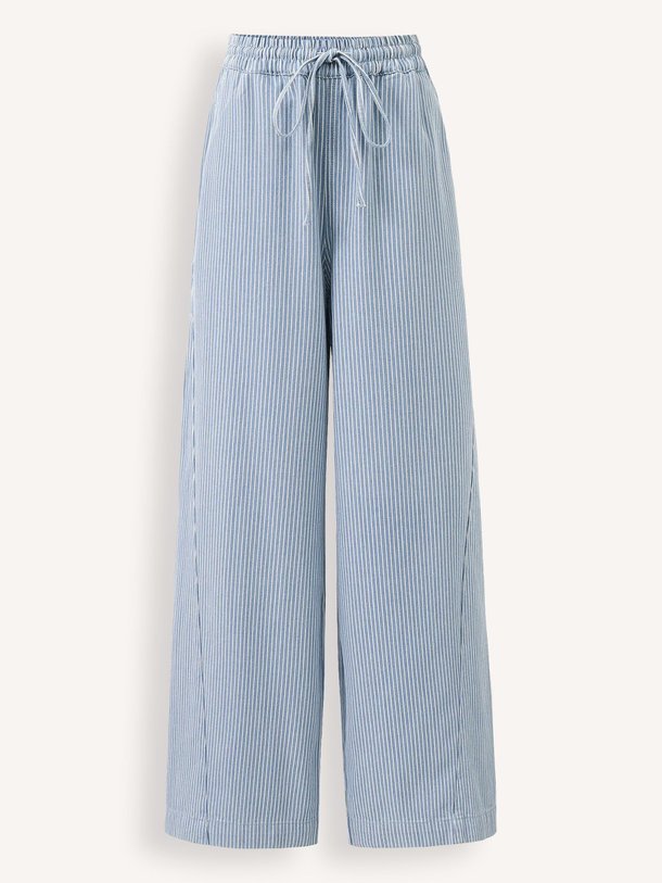 Ontdek de Pensee katoenmix gestreepte broek van Frnch in de kleur blauw bij Orangebag. Op werkdagen voor 21:45 besteld, morgen in huis.