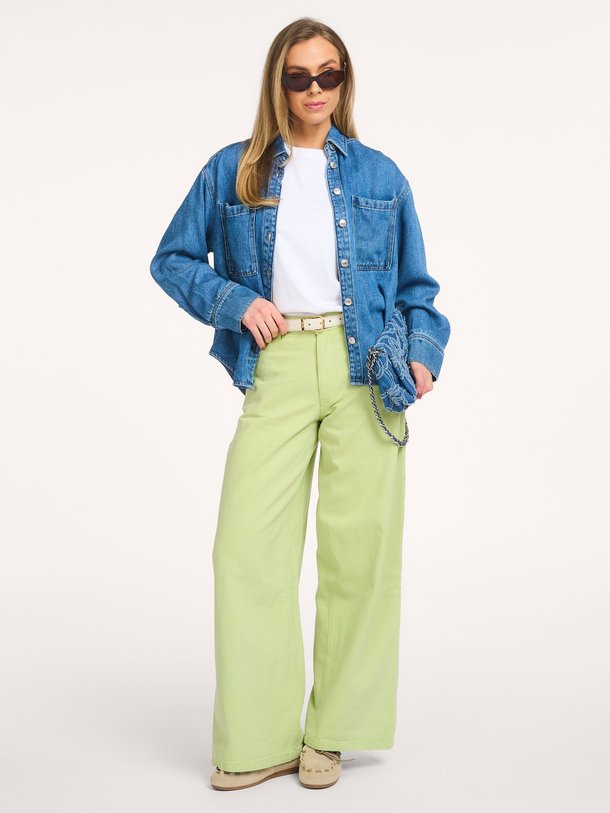 Ontdek de Princess mid waist loose fit jeans van Modstrom in de kleur Lichtgroen bij Orangebag. Op werkdagen voor 21:45 besteld, morgen in huis.