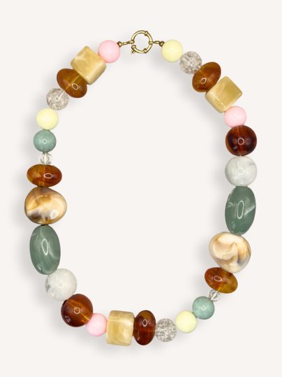 Bonnie Studios Candy vergulde kralen halsketting - Ecru Ontdek de Candy vergulde kralen halsketting van Bonnie Studios in de kleur Ecru bij Orangebag. Op werkdagen voor 21:45 besteld, morgen in huis.
