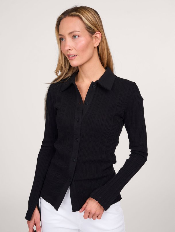 Ontdek de Organic cotton gebreide blouse van Closed in de kleur zwart bij Orangebag. Op werkdagen voor 21:45 besteld, morgen in huis.