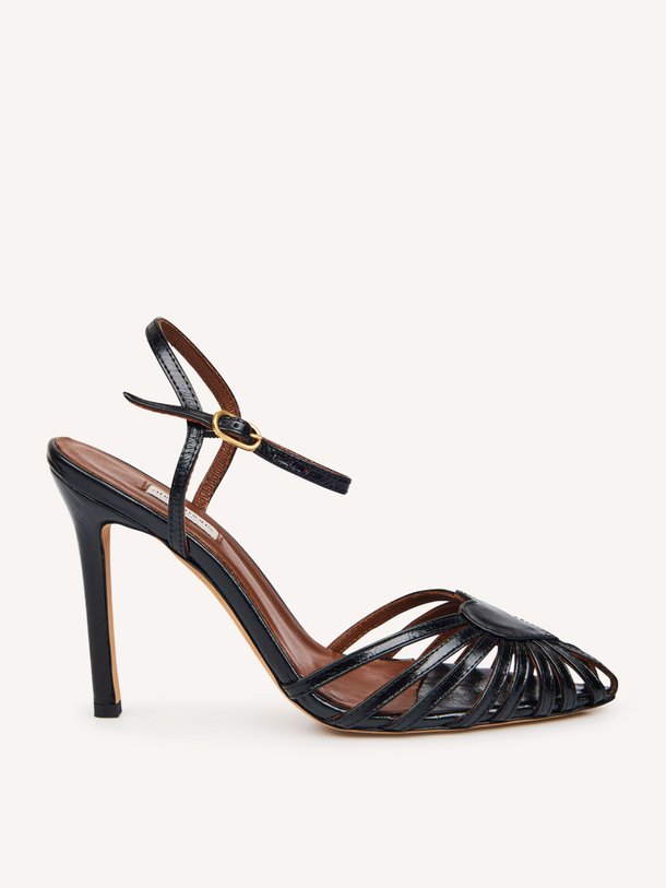 Ontdek de Keesha lederen sandalen van Anonymous Copenhagen in de kleur Zwart bij Orangebag. Op werkdagen voor 21:45 besteld, morgen in huis.