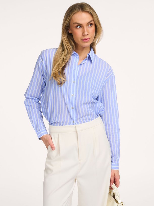 Ontdek de Katoenen gestreepte blouse van No Man's Land in de kleur Blauw bij Orangebag. Op werkdagen voor 21:45 besteld, morgen in huis.