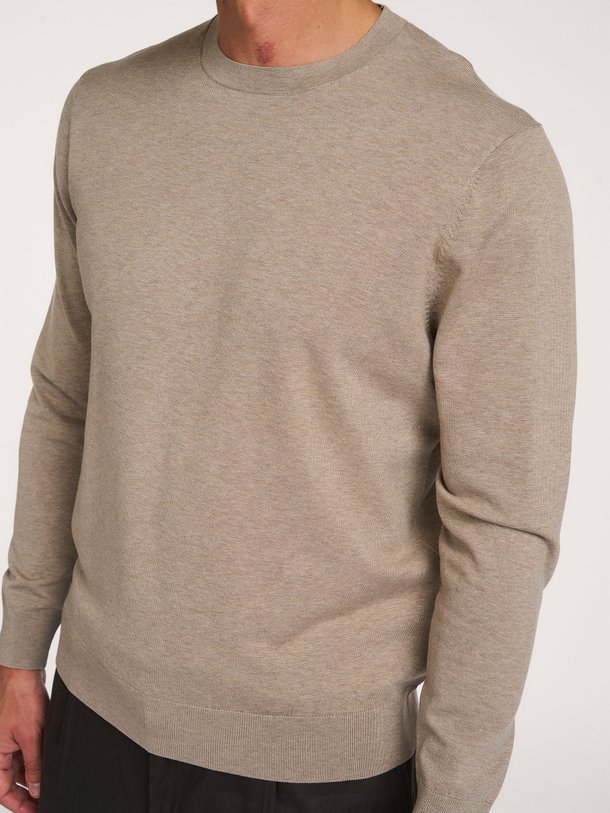 Ontdek de Tencel/zijdenmix trui van Profuomo in de kleur beige bij Orangebag. Op werkdagen voor 21:45 besteld, morgen in huis.