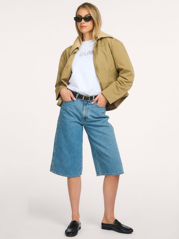 Ontdek de DENIM SHORTS van OLAF bij Orangebag. Op werkdagen voor 21:45 besteld, morgen in huis.