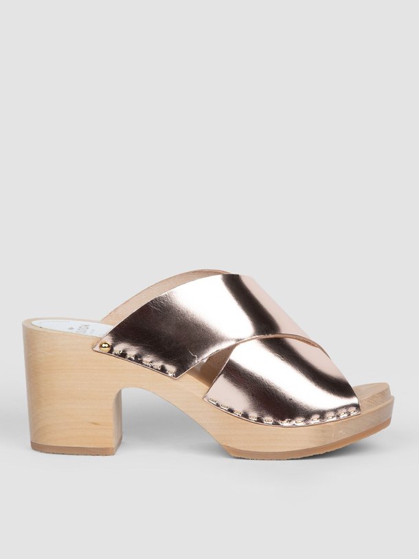 Ontdek de Yzis lederen metallic muiltjes van Sabot YouYou in de kleur roze bij Orangebag. Op werkdagen voor 21:45 besteld, morgen in huis.