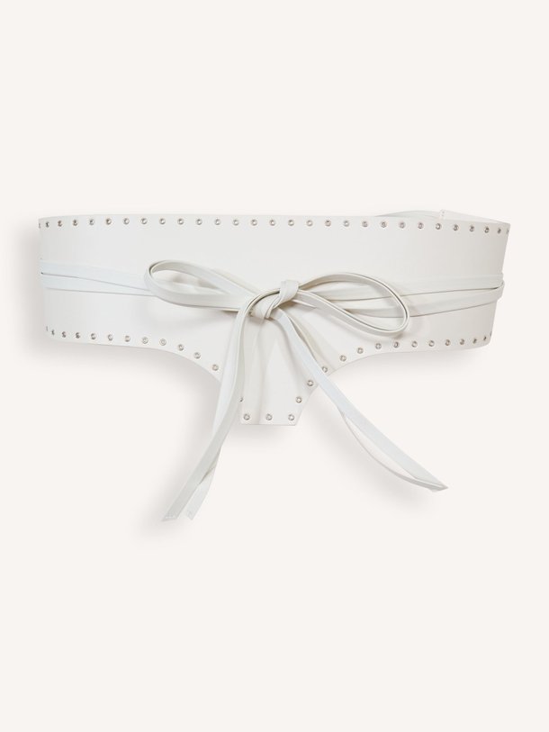 Ontdek de Lanny lederen riem van Iro in de kleur ecru bij Orangebag. Op werkdagen voor 21:45 besteld, morgen in huis.