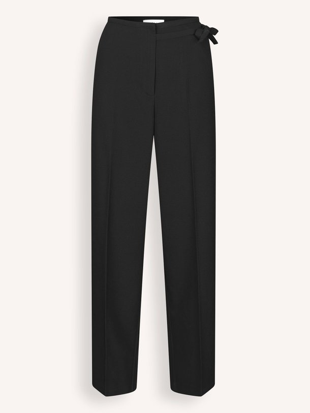 Ontdek de Lykke viscosemix pantalon van Modstrom in de kleur zwart bij Orangebag. Op werkdagen voor 21:45 besteld, morgen in huis.