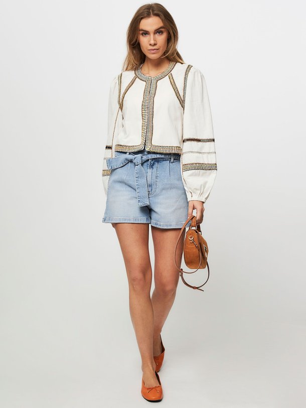 Ontdek de Slater high waist loose fit short van Dante 6 in de kleur lichtblauw bij Orangebag. Op werkdagen voor 21:45 besteld, morgen in huis.