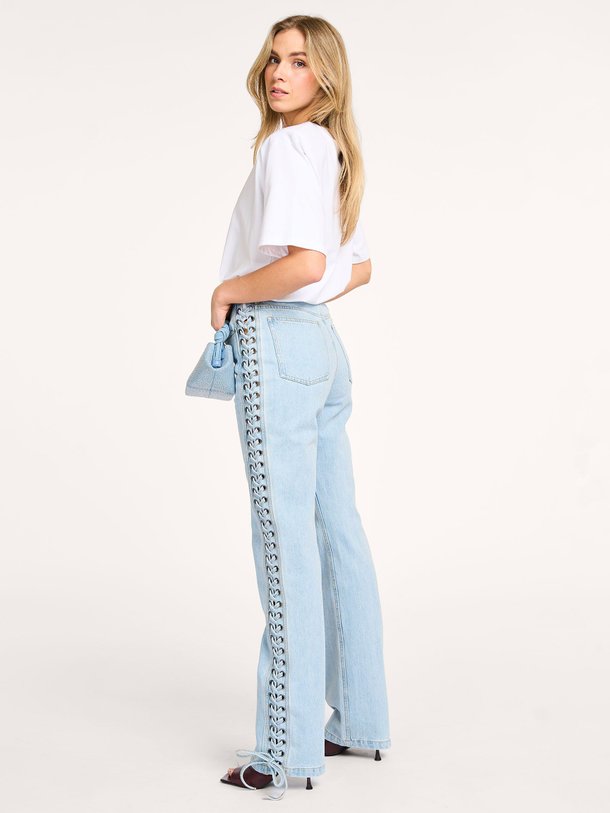 Ontdek de High waist straight fit non-stretch jeans van Rotate Birger Christensen in de kleur lichtblauw bij Orangebag. Op werkdagen voor 21:45 besteld, morgen in huis.