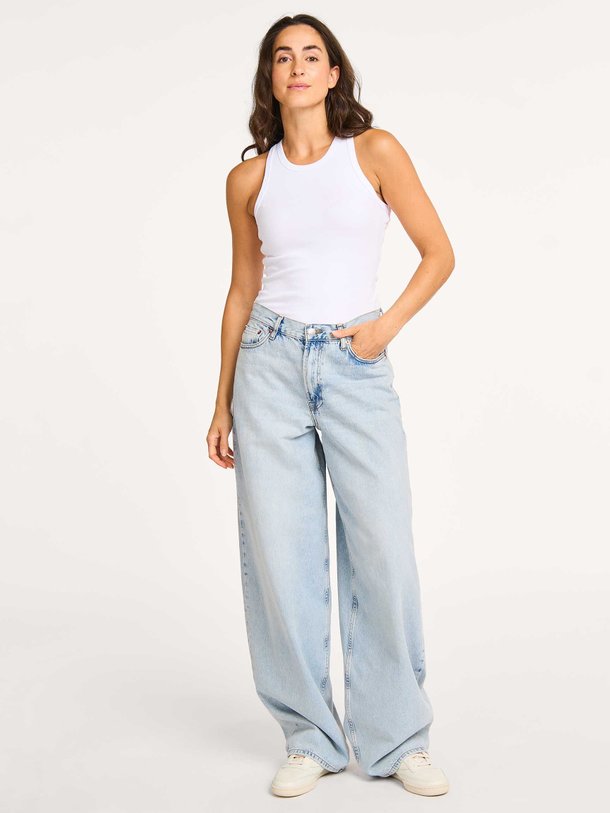 Ontdek de Saharpers high waist wide leg non-stretch jeans van Samsoe Samsoe in de kleur lichtblauw bij Orangebag. Op werkdagen voor 21:45 besteld, morgen in huis.