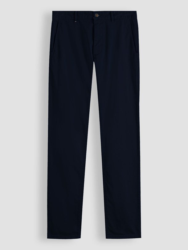 Ontdek de Katoenmix chino van Boss in de kleur donkerblauw bij Orangebag. Op werkdagen voor 21:45 besteld, morgen in huis.