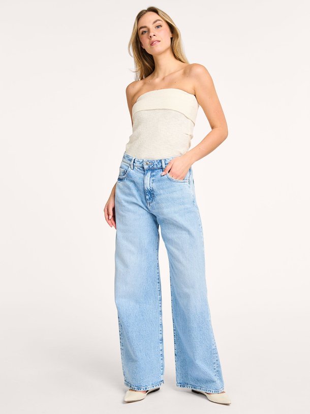Ontdek de Debby high waist wide leg non-stretch jeans van Icon Denim in de kleur blauw bij Orangebag. Op werkdagen voor 21:45 besteld, morgen in huis.