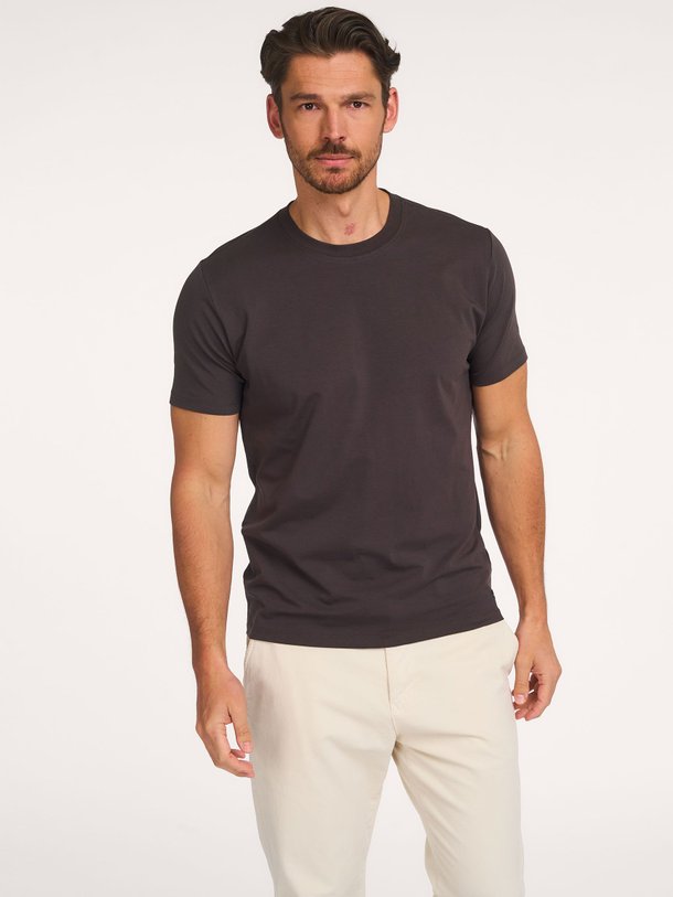 Ontdek de Berkley organic cottonmix T-shirt van Wahts in de kleur Donkerbruin bij Orangebag. Op werkdagen voor 21:45 besteld, morgen in huis.