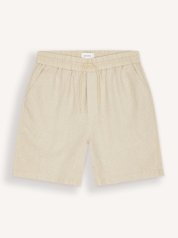 Ontdek de Linnen/katoenmix short van Les Deux in de kleur Zand bij Orangebag. Op werkdagen voor 21:45 besteld, morgen in huis.