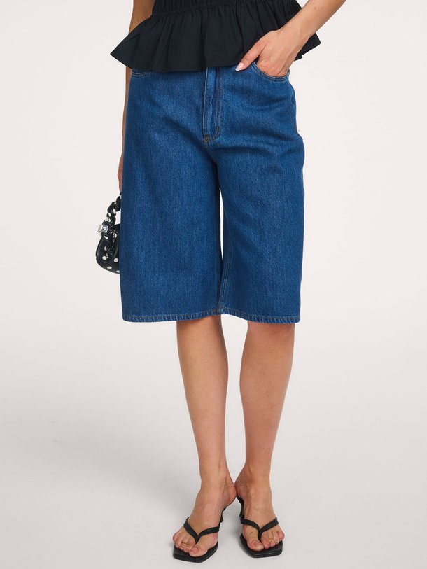 Second Female Lukana Denim Shorts Ontdek de Lukana Denim Shorts van Second Female bij Orangebag. Op werkdagen voor 21:45 besteld, morgen in huis.