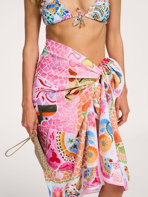 Ontdek de Beach Boheme katoenen sarong van Seafolly in de kleur Roze bij Orangebag. Op werkdagen voor 21:45 besteld, morgen in huis.