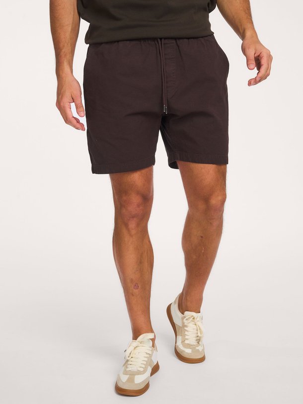 Ontdek de Katoenen short van Profuomo in de kleur Donkerbruin bij Orangebag. Op werkdagen voor 21:45 besteld, morgen in huis.