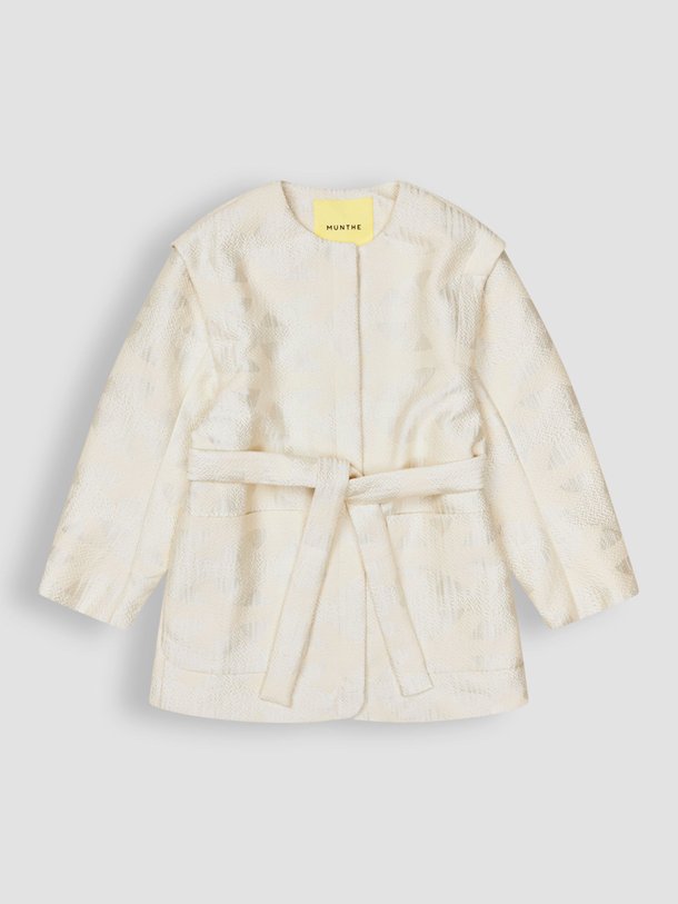 Ontdek de Otti katoenmix jasje met dessin van Munthe in de kleur crème bij Orangebag. Op werkdagen voor 21:45 besteld, morgen in huis.