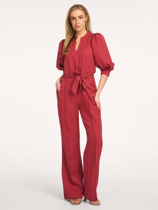 Ontdek de Hellen geweven jumpsuit van Aaiko in de kleur Rood bij Orangebag. Op werkdagen voor 21:45 besteld, morgen in huis.