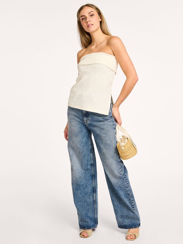 Ontdek de Sashelly high waist wide leg non-stretch jeans van Samsoe Samsoe in de kleur donkerblauw bij Orangebag. Op werkdagen voor 21:45 besteld, morgen in huis.