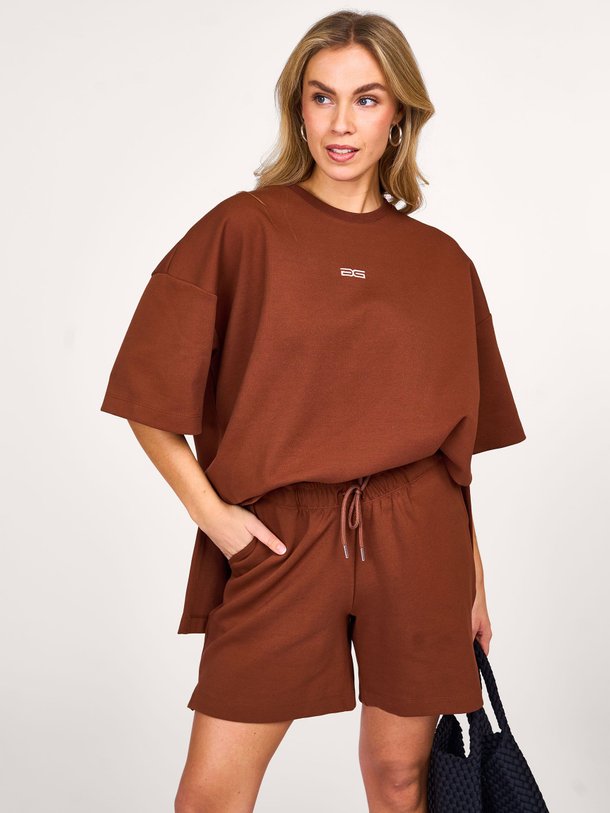 Ontdek de Imina katoenmix oversized logo T-shirt van Gestuz in de kleur bruin bij Orangebag. Op werkdagen voor 21:45 besteld, morgen in huis.