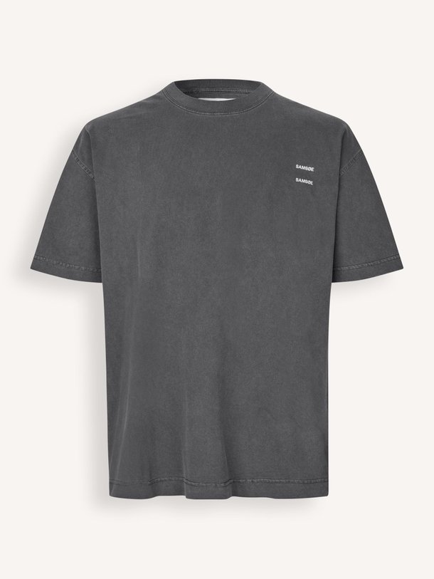 Ontdek de Sajoel organic cotton logo T-shirt van Samsoe Samsoe in de kleur Zwart bij Orangebag. Op werkdagen voor 21:45 besteld, morgen in huis.