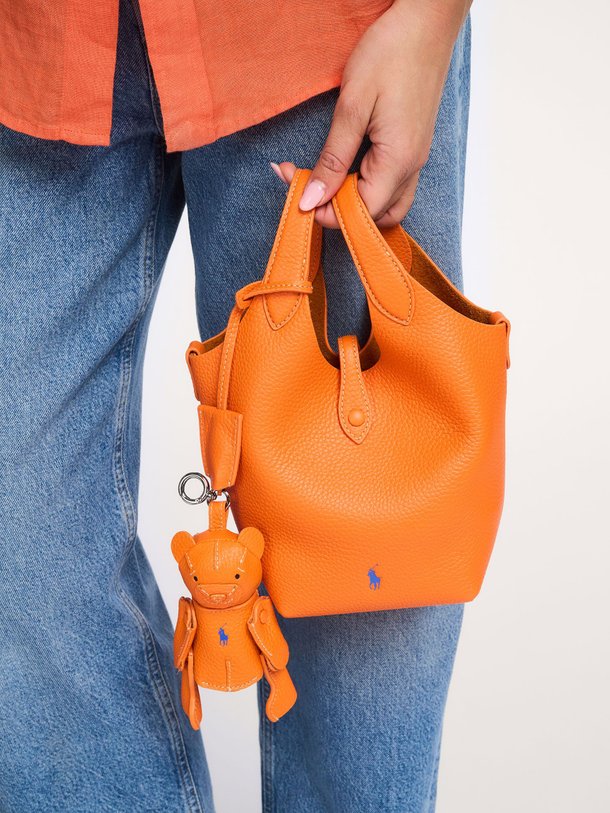 Ontdek de Lederen bag charm van Ralph Lauren in de kleur Oranje bij Orangebag. Op werkdagen voor 21:45 besteld, morgen in huis.