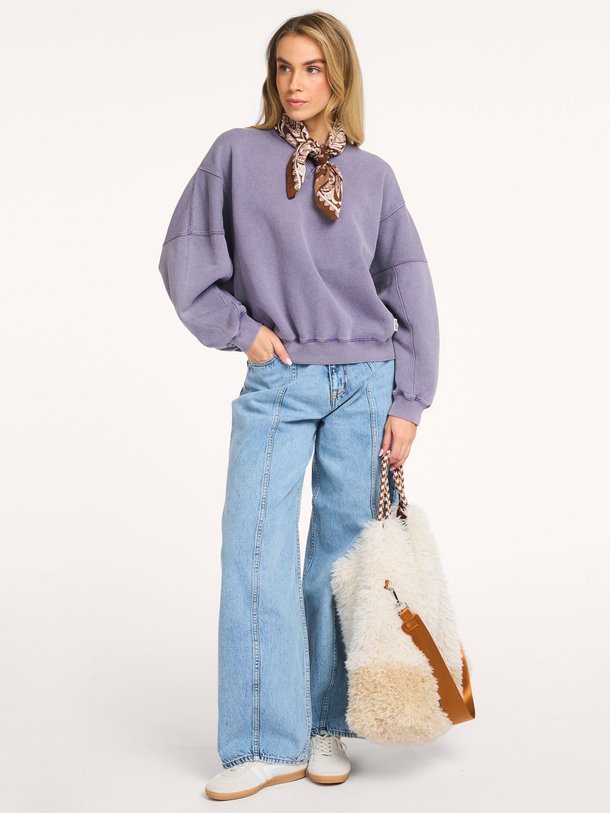 Ontdek de Flips katoenen sweater van Bellerose in de kleur Paars bij Orangebag. Op werkdagen voor 21:45 besteld, morgen in huis.