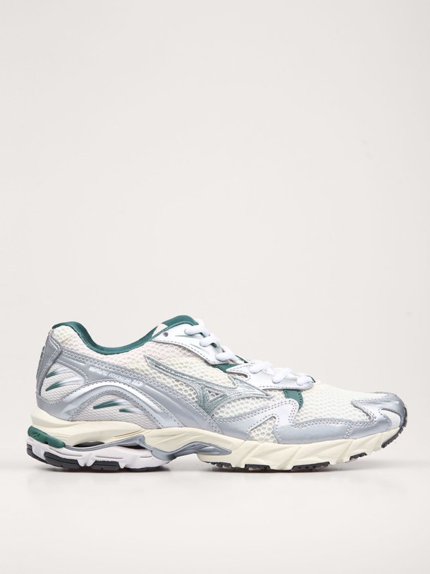 Ontdek de Wave Rider, lederen metallic sneakers van Mizuno bij Orangebag. Op werkdagen voor 21:45 besteld, morgen in huis.