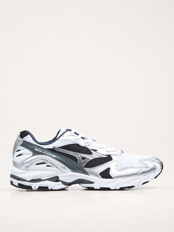 Ontdek de Wave Rider, lederen metallic sneakers van Mizuno bij Orangebag. Op werkdagen voor 21:45 besteld, morgen in huis.