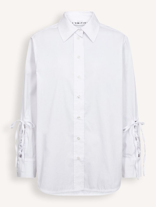 Ontdek de Alvina, katoenmix blouse van Haute L'Amitié bij Orangebag. Op werkdagen voor 21:45 besteld, morgen in huis.