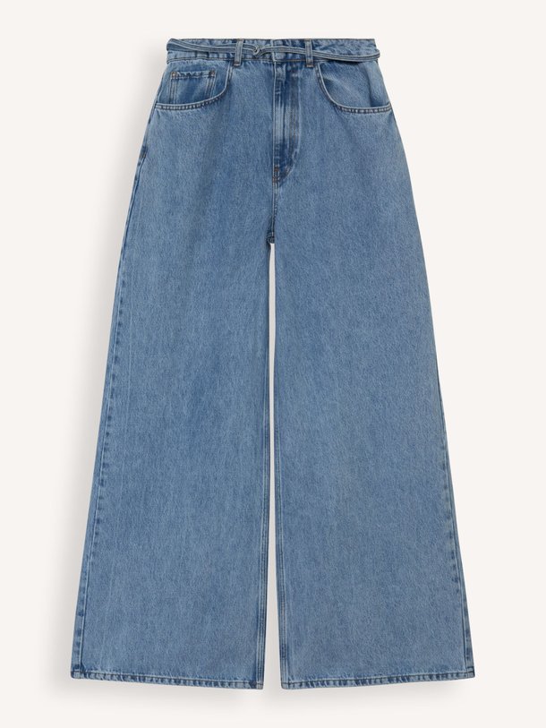Ontdek de Laya, high waist wide leg non-stretch jeans van Club L`avenir bij Orangebag. Op werkdagen voor 21:45 besteld, morgen in huis.