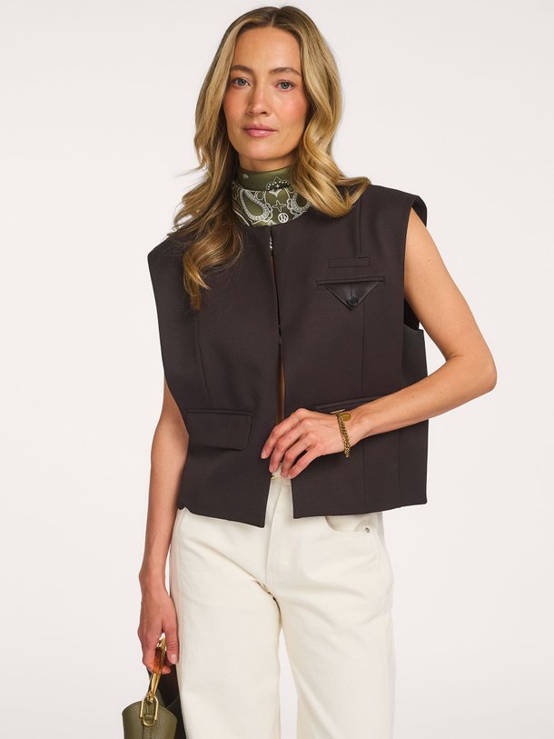 Ontdek de Geweven gilet van Haute L'Amitié in de kleur  bij Orangebag. Op werkdagen voor 21:45 besteld, morgen in huis.