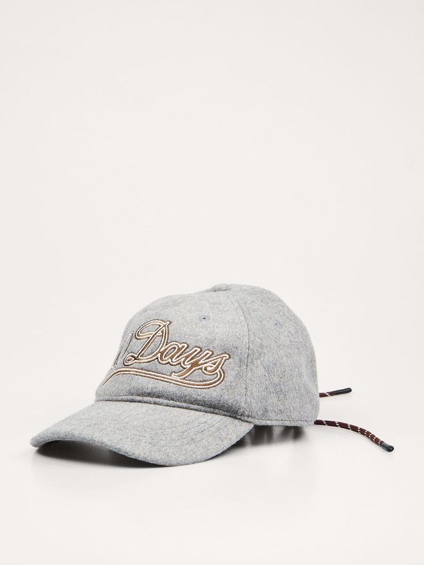 Ontdek de Wolmix pet met logo van 10Days in de kleur Grijs bij Orangebag. Op werkdagen voor 21:45 besteld, morgen in huis.