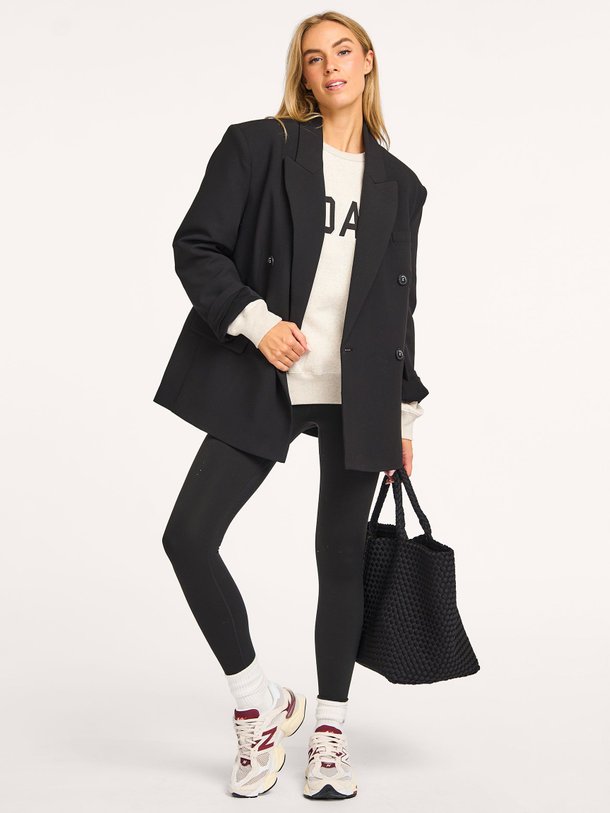 Ontdek de Geweven blazer met borduursel van 10Days in de kleur zwart bij Orangebag. Op werkdagen voor 21:45 besteld, morgen in huis.