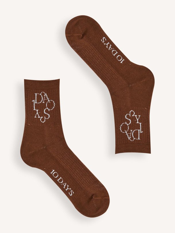 Ontdek de Katoenmix lurex sokken van 10Days in de kleur Donkerbruin bij Orangebag. Op werkdagen voor 21:45 besteld, morgen in huis.