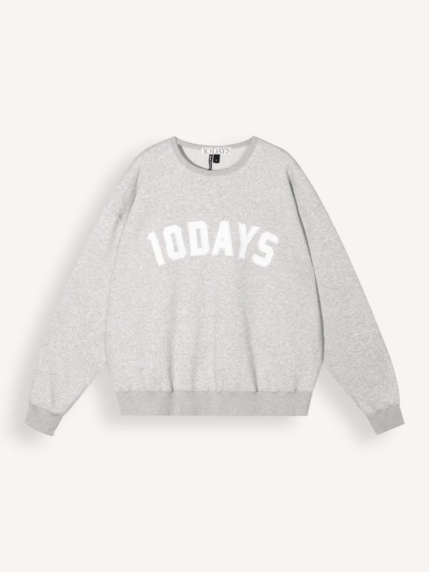 Ontdek de Katoenmix gemêleerde logo sweater van 10Days in de kleur lichtgrijs bij Orangebag. Op werkdagen voor 21:45 besteld, morgen in huis.