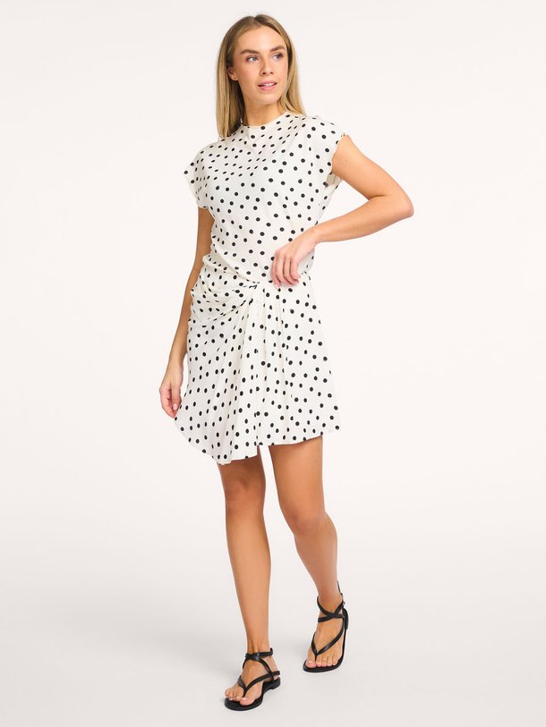 Ontdek de Saumi viscosemix top met stippen van Samsoe Samsoe in de kleur Off-white bij Orangebag. Op werkdagen voor 21:45 besteld, morgen in huis.