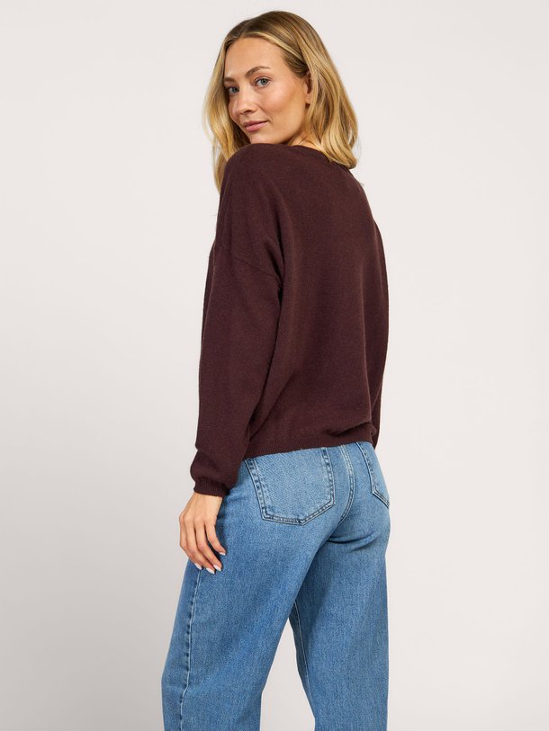 Ontdek de Alicia cashmere trui van Absolut Cashmere in de kleur bruin bij Orangebag. Op werkdagen voor 21:45 besteld, morgen in huis.