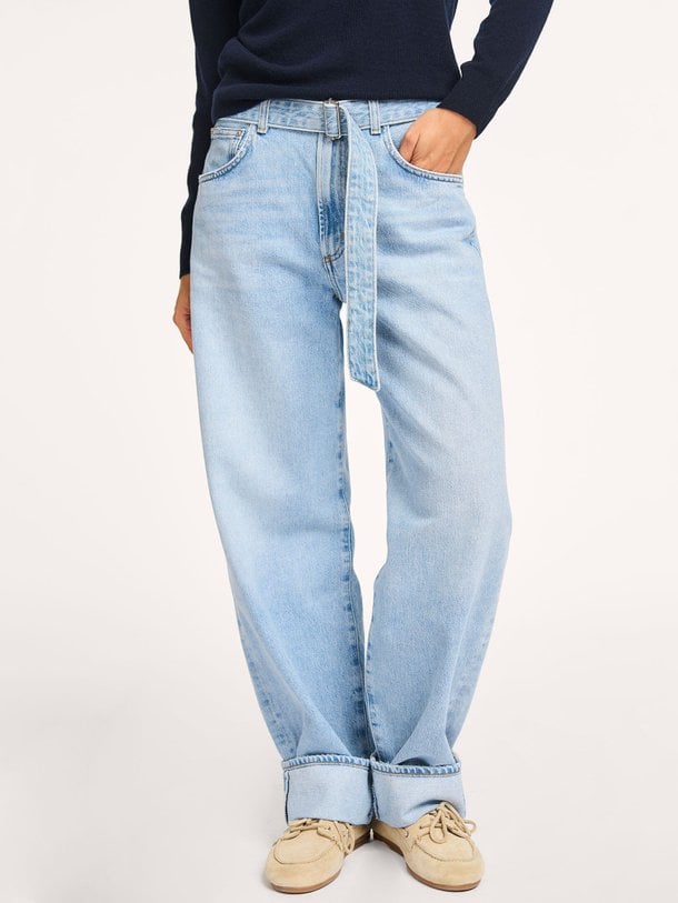 Ontdek de Mid waist barrel fit jeans van Agolde in de kleur lichtblauw bij Orangebag. Op werkdagen voor 21:45 besteld, morgen in huis.